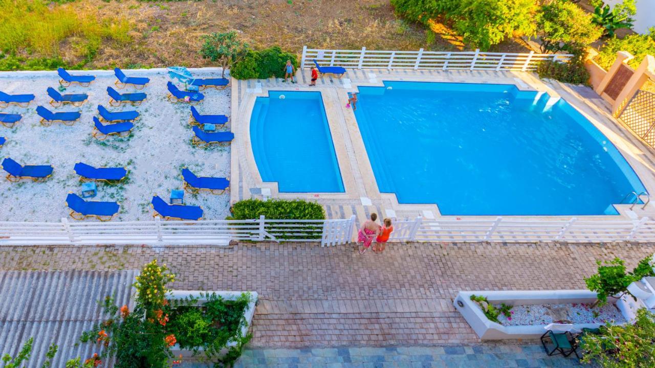 Athina Inn Chersonissos Buitenkant foto