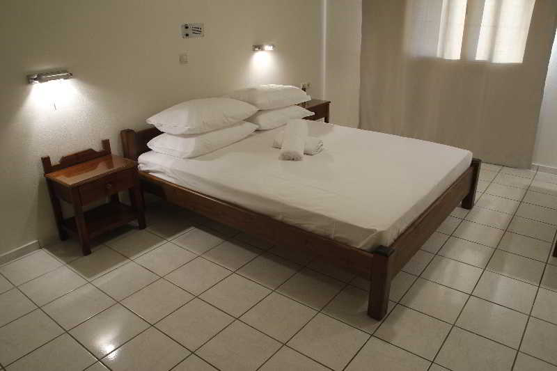 Athina Inn Chersonissos Buitenkant foto
