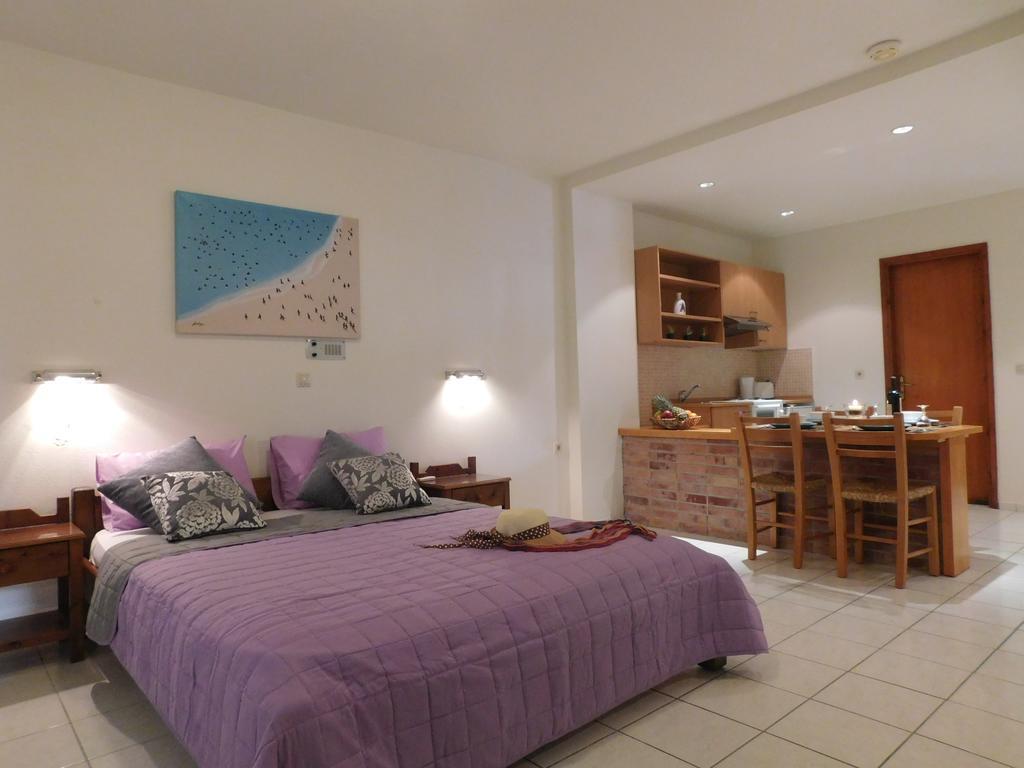 Athina Inn Chersonissos Buitenkant foto