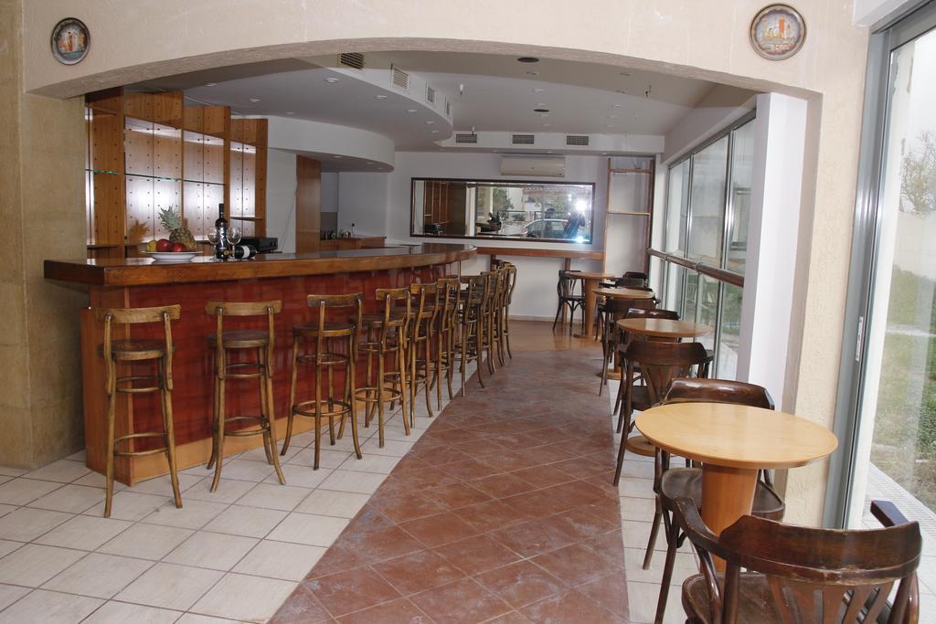 Athina Inn Chersonissos Buitenkant foto