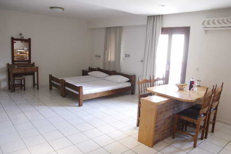 Athina Inn Chersonissos Buitenkant foto